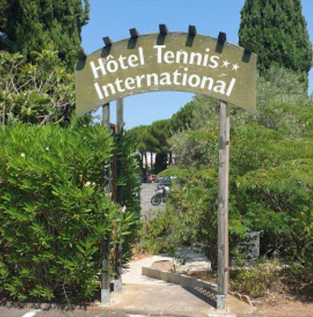 Hotel Tennis International Agde Extérieur photo